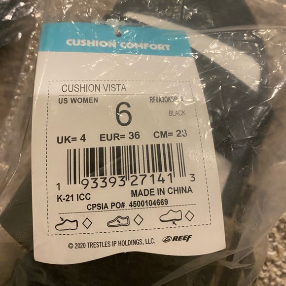 Gently used Reef Cushion Bounce Vista Sandals - Picture 2 of 4